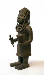 Benin bronze (Male - side view)
